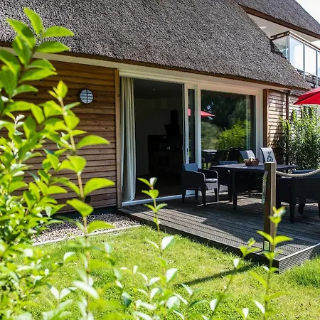 公寓 Hello Holidays Residenz - Sturmfrei - Terrasse - Sauna - Parkplatz 巴德茨维什安